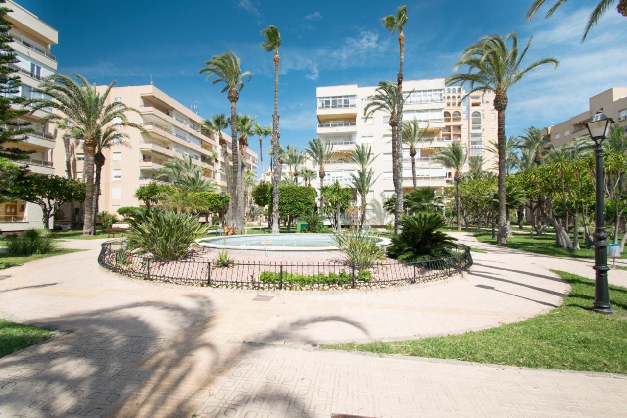 Apartment 093 - Mil Palmeras Dream *